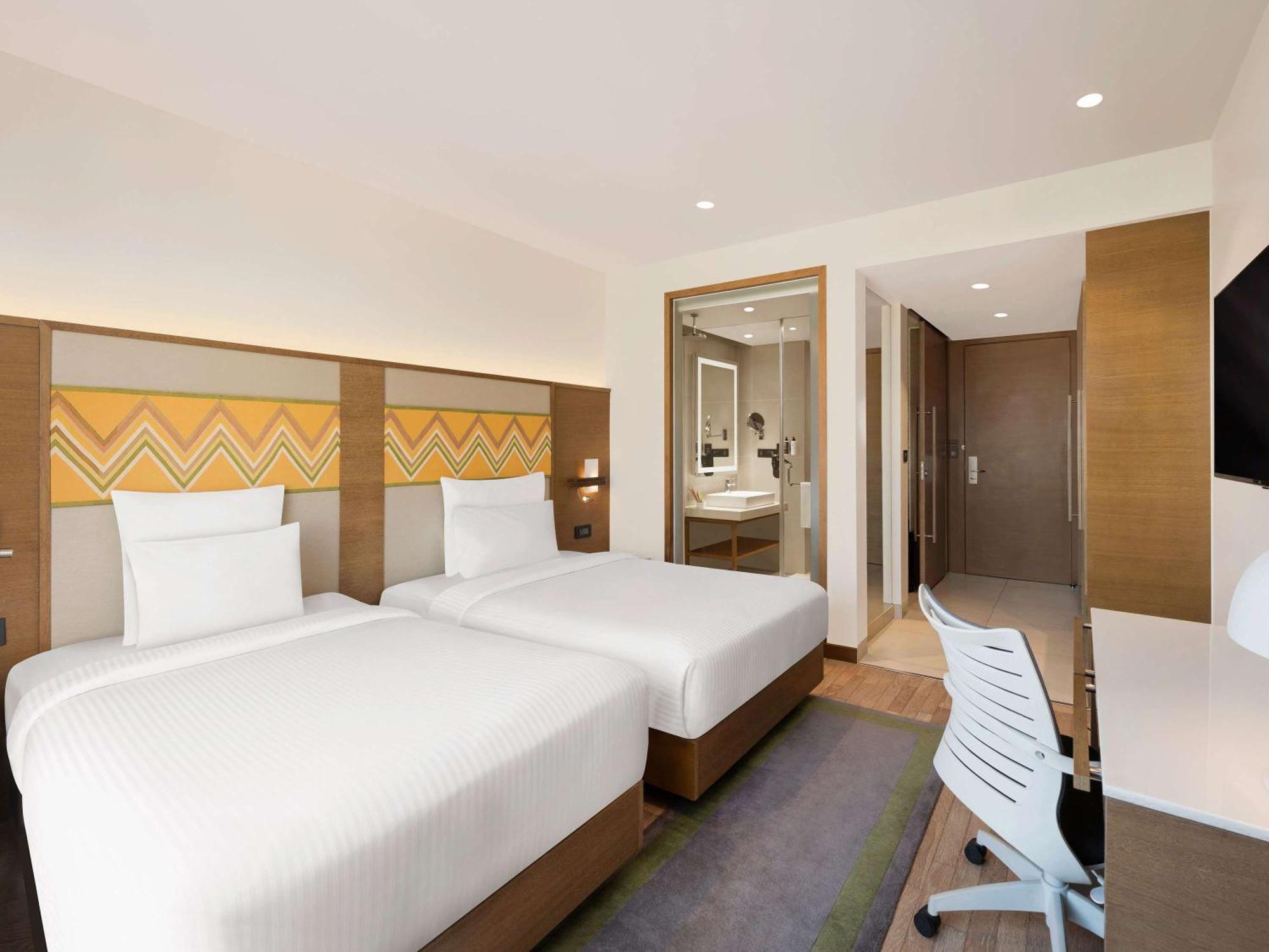 Novotel Gs Road 5*