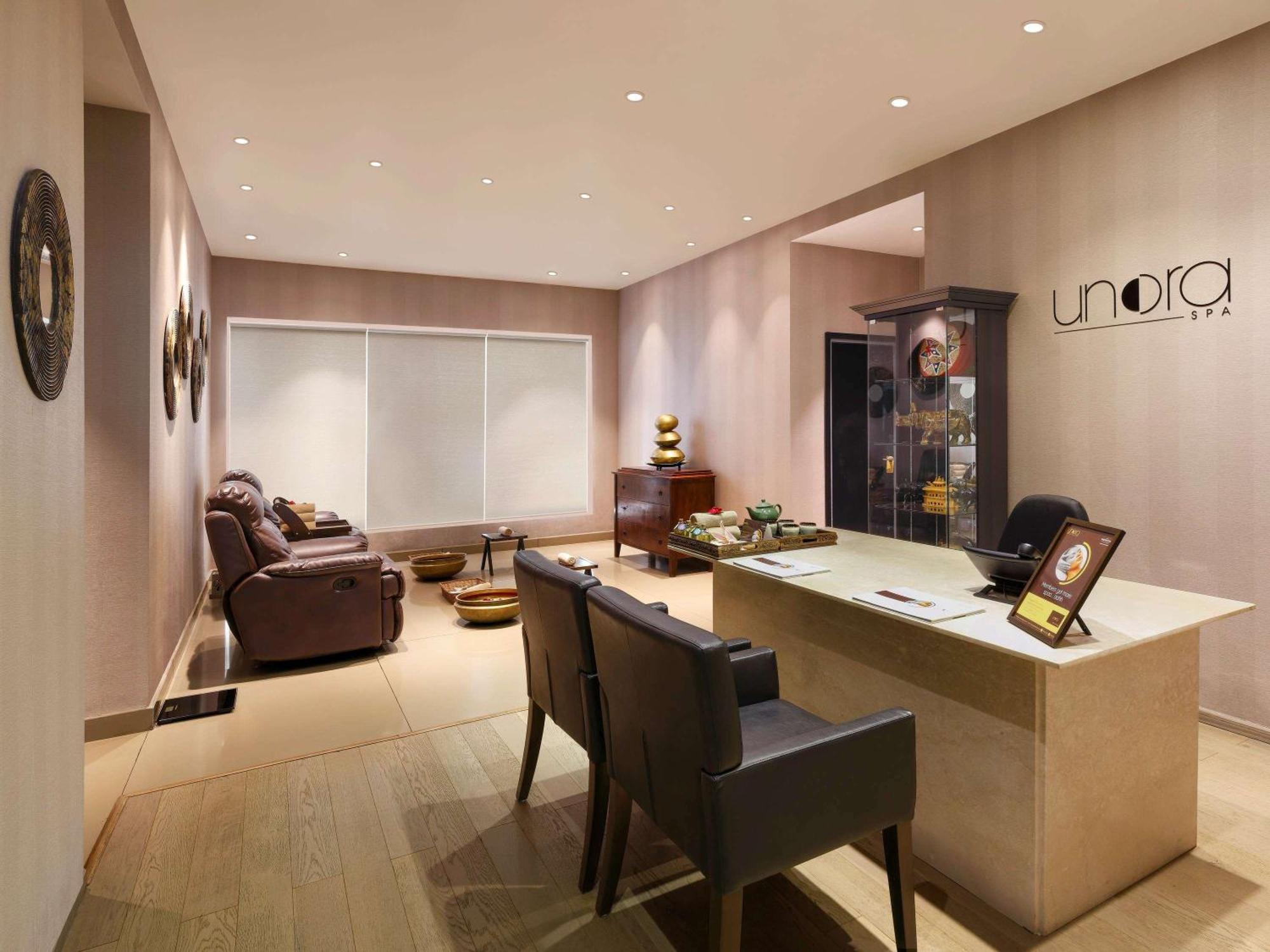 Hotel Novotel Gs Road
