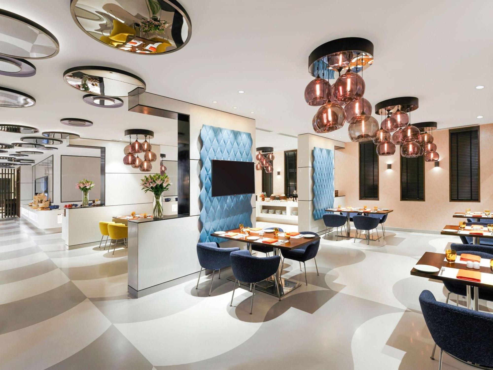 Novotel Gs Road Hotel Guwahati