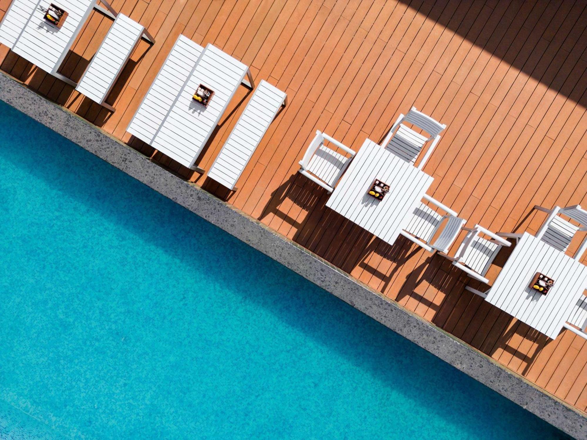 Hotel Novotel Gs Road Guwahati