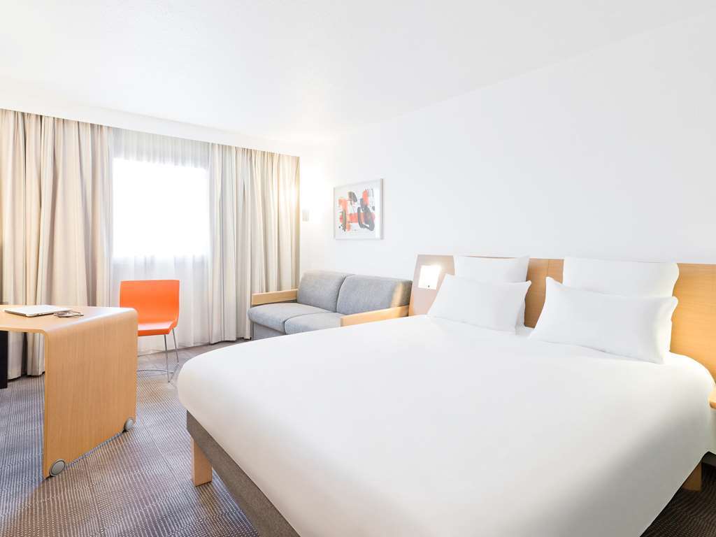 Hotel Novotel Gs Road 5*