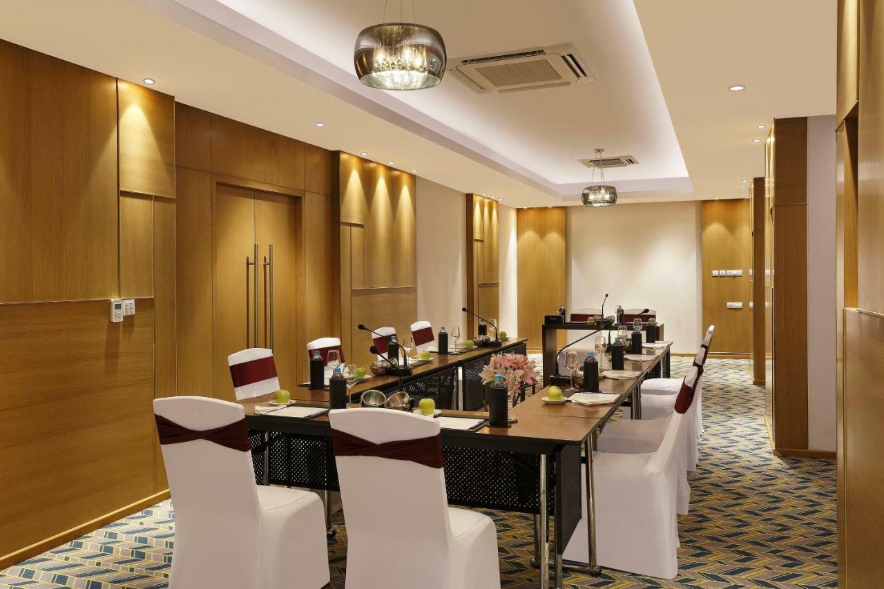 Novotel Gs Road Hotel 5*